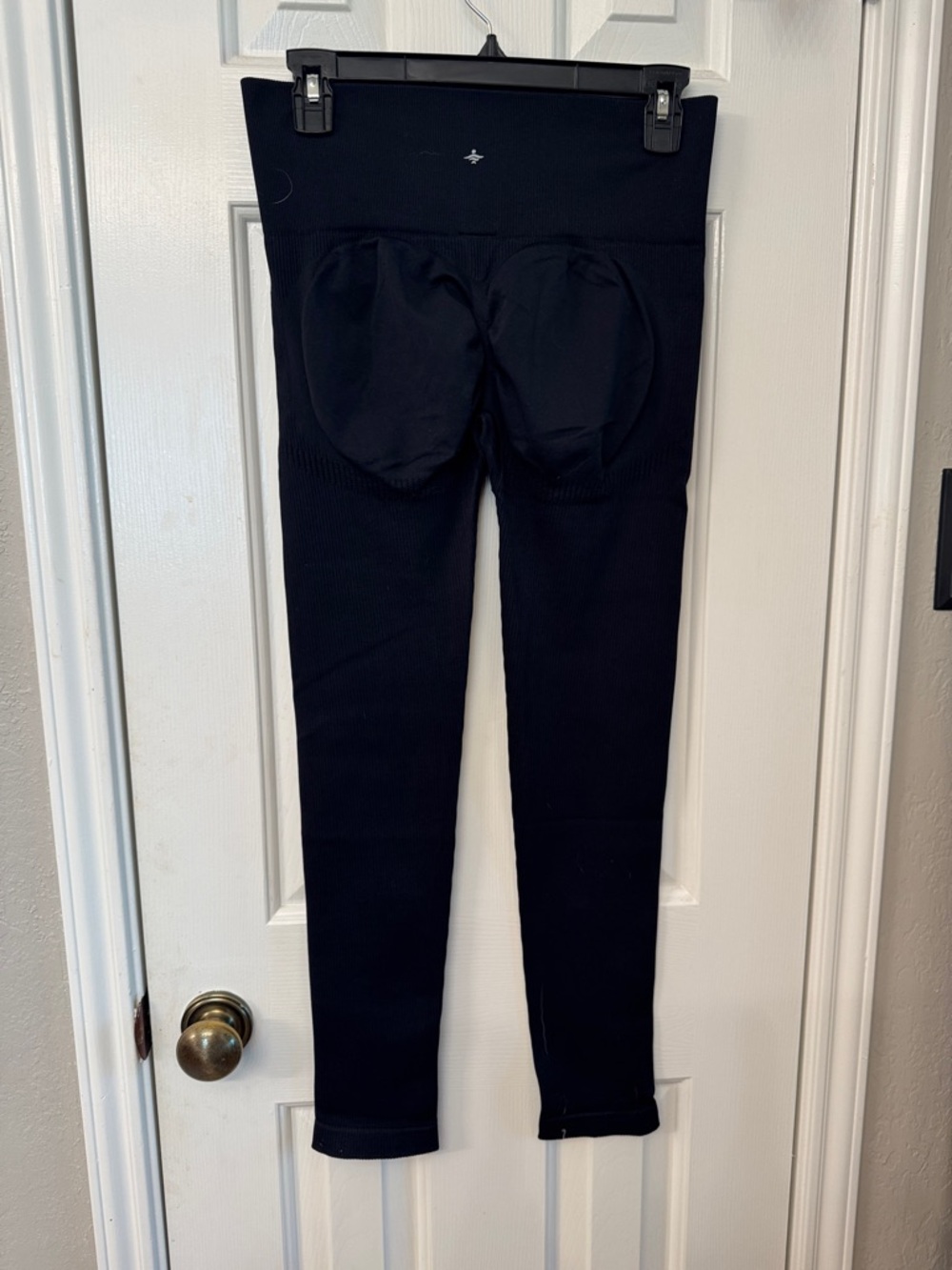 HALARA Black High-Rise Women’s Ribbed Leggings - Picture 2 of 7
